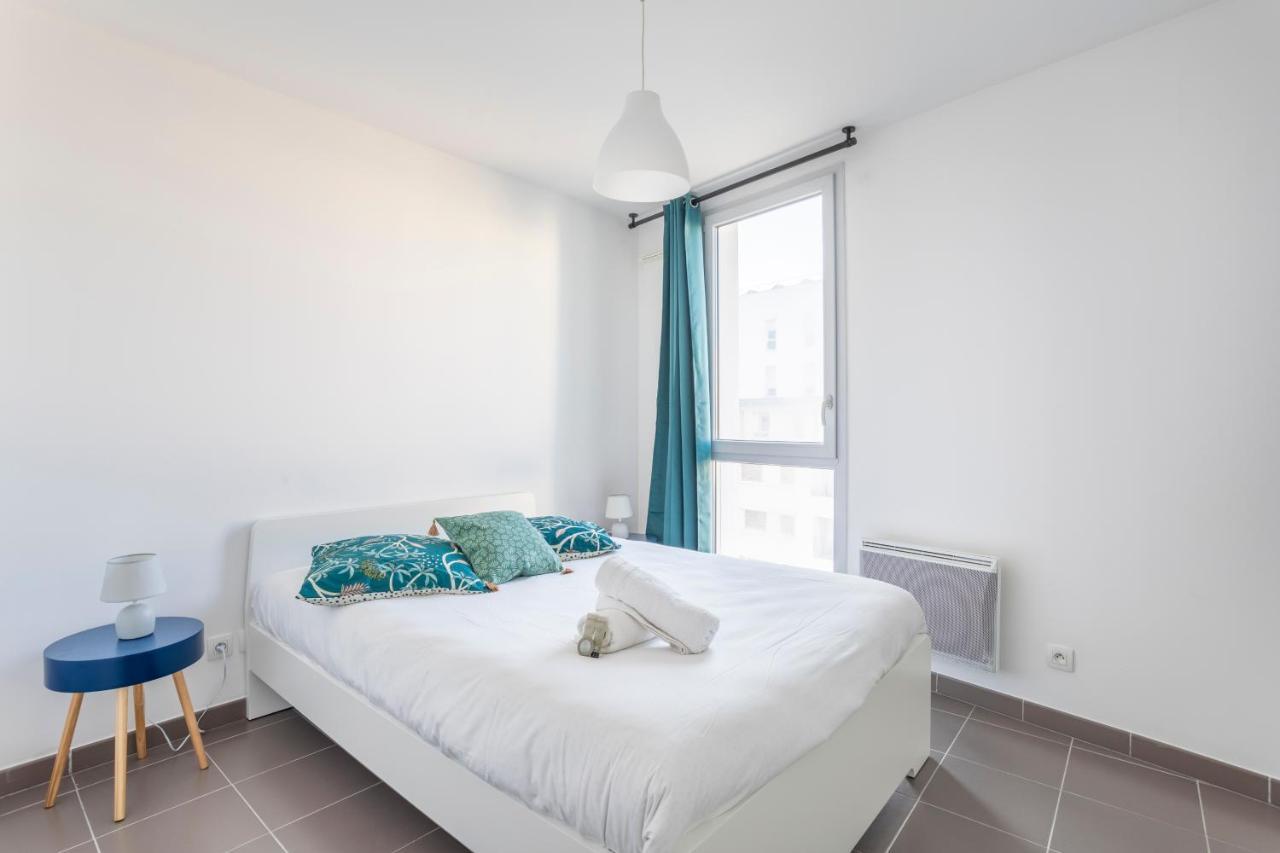 New Joliette Comfortable Well Located With Private Parking Marseille