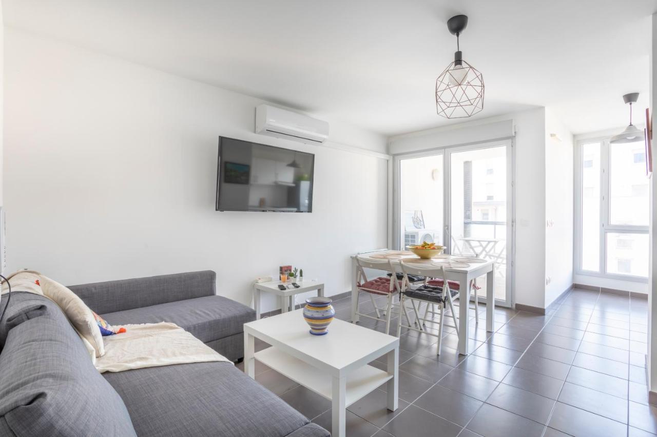New Joliette Comfortable Well Located With Private Parking *